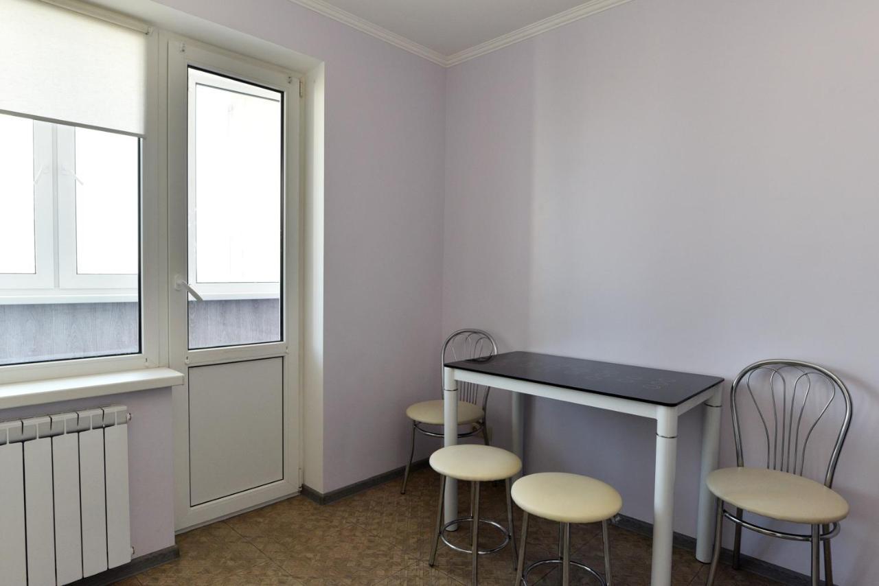 Apartament On Vasylia Lypkivskoho 24 Kyiv Exterior photo