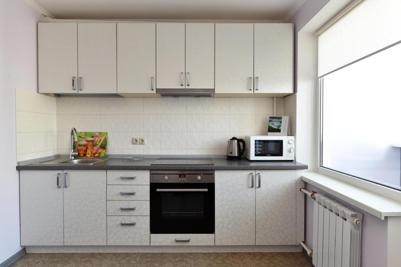 Apartament On Vasylia Lypkivskoho 24 Kyiv Exterior photo