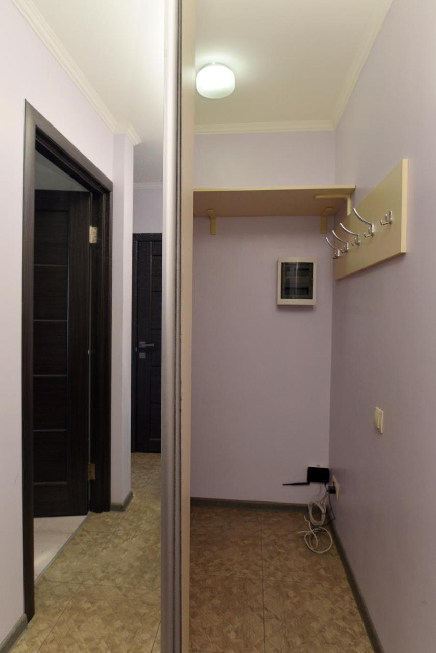 Apartament On Vasylia Lypkivskoho 24 Kyiv Exterior photo