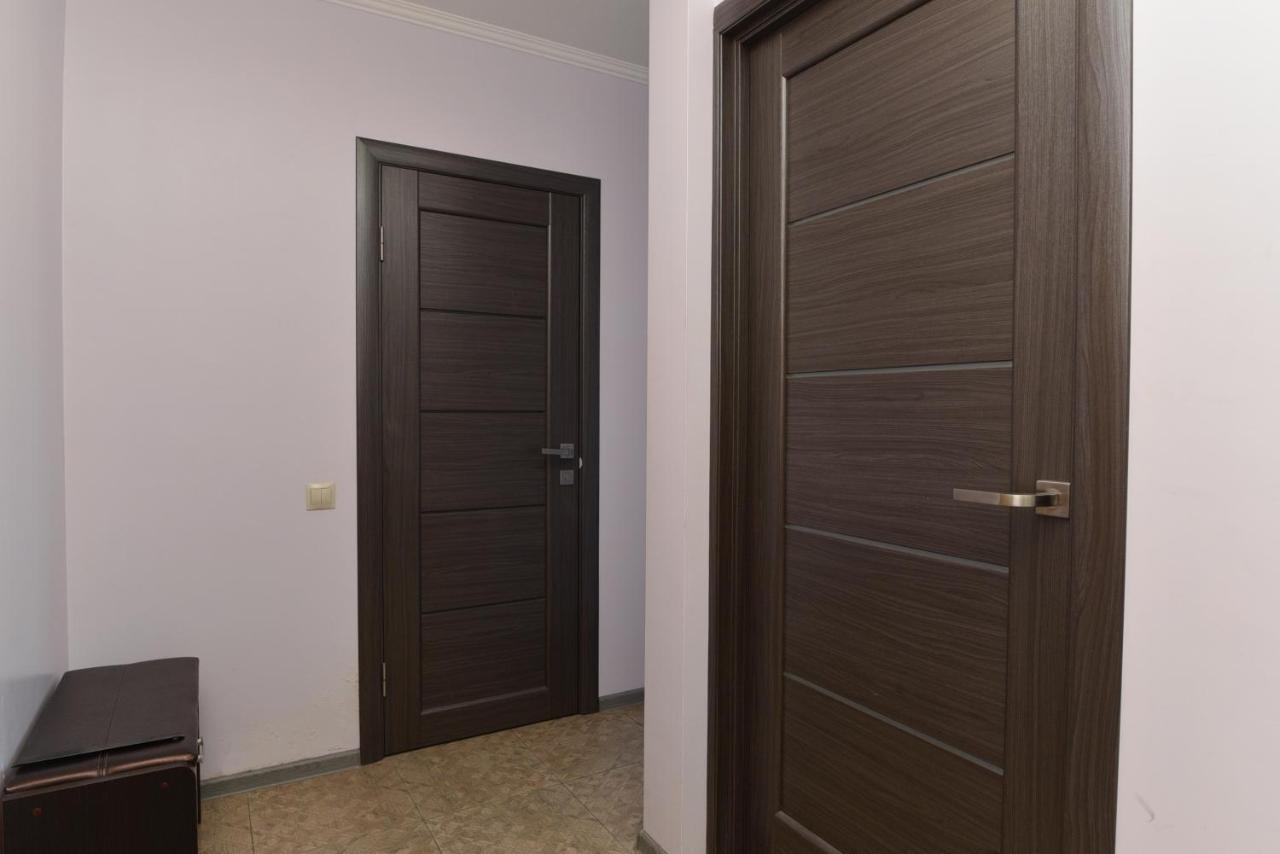 Apartament On Vasylia Lypkivskoho 24 Kyiv Exterior photo
